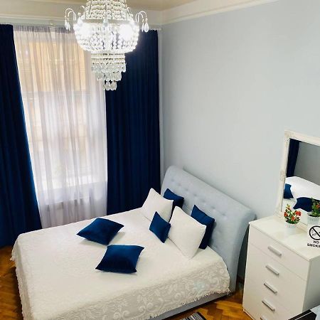 Centr Opera House 2 Rooms Λβιβ Εξωτερικό φωτογραφία